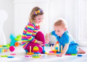 Photo of Полезные игрушки для ребенка от 0 до 6 лет: как выбрать?